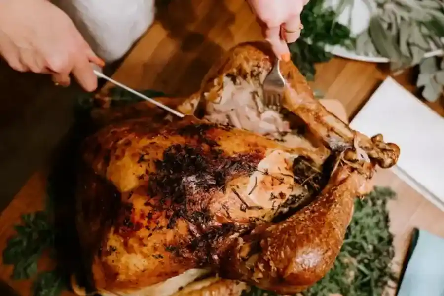 roasted chicken - American Holidays (Thanksgiving Day)